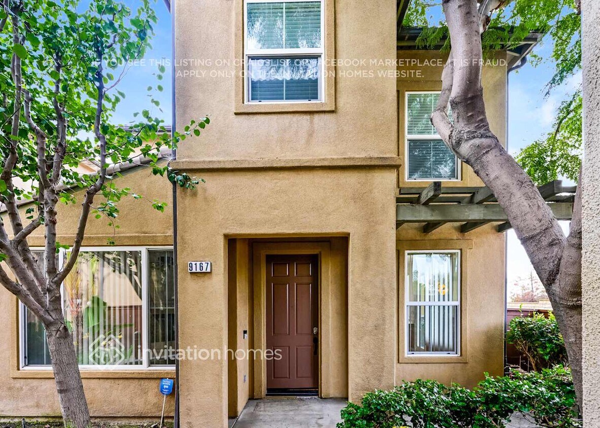 Foto principal - 9167 S Cullen Wy