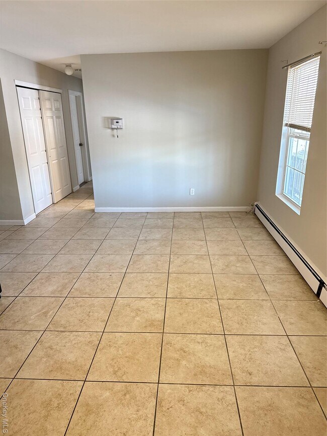 Building Photo - 25 Brightside Ave