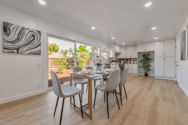 Building Photo - 4858 Rue Toulon Ct