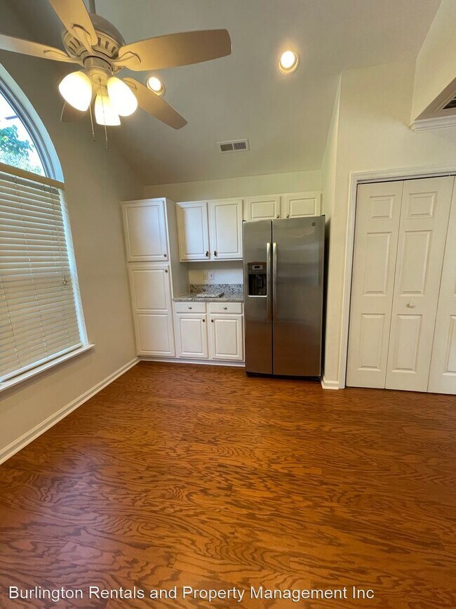 Foto del edificio - 2 br, 2.5 bath House - 6480 Bellcross Trail
