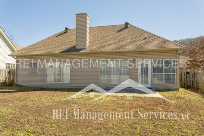 Building Photo - 2117 Forest Lakes Ln
