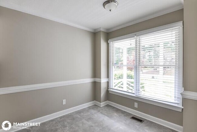 Building Photo - 17 Brookwood Dr, Smithfield, NC 27577