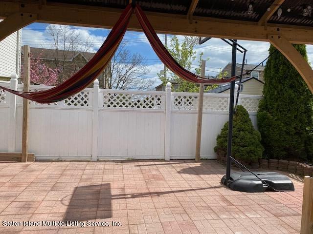 Foto del edificio - 226 Osgood Ave