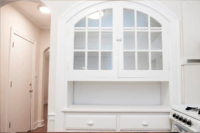 Building Photo - 2151 N Fremont St