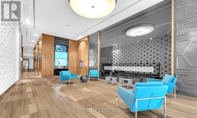 Photo du bâtiment - 36 Park Lawn Rd