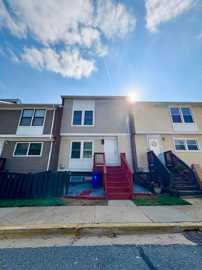 Foto del edificio - 18908 Pine Ridge Ln