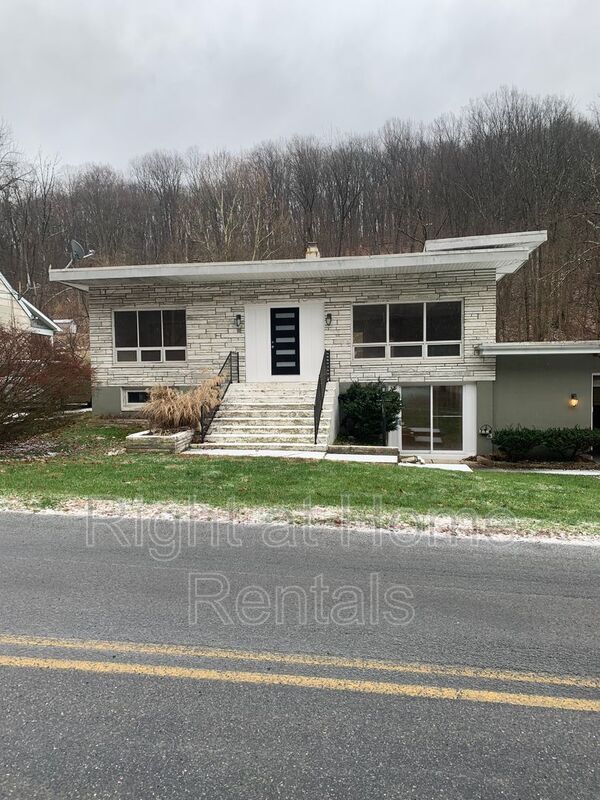 Foto principal - 820 Morvale Rd