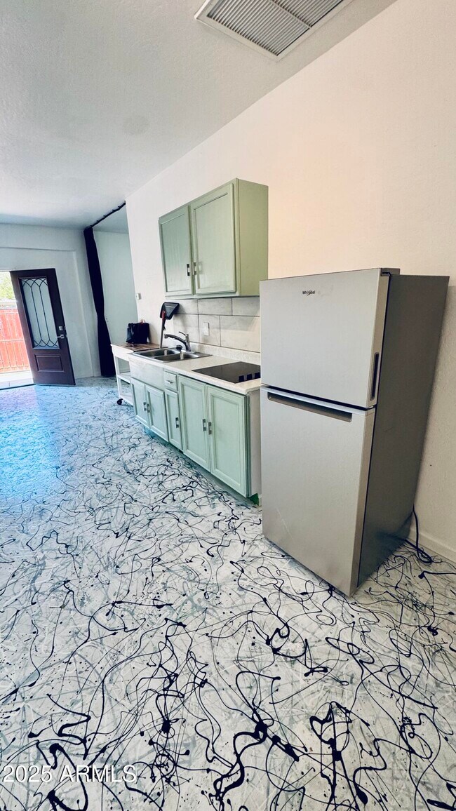 Foto del edificio - 1410 S 37th St