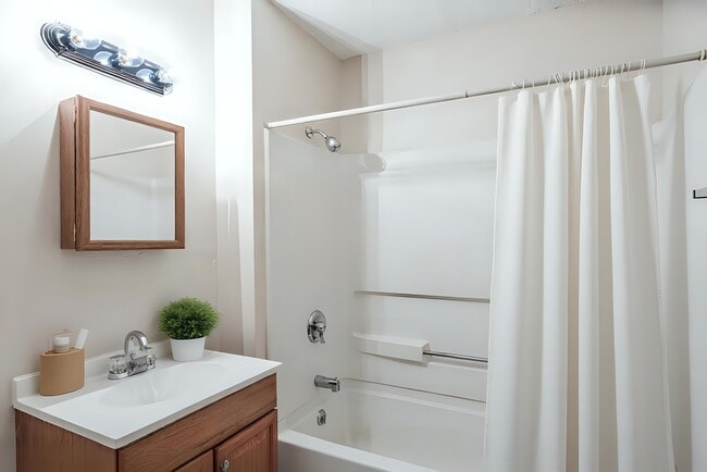 Floorplan - Renaissance Plaza