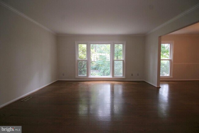 Foto del edificio - 6028 1st St N
