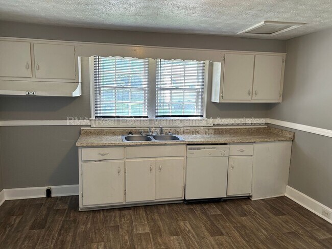 Foto del edificio - 102 Grady St