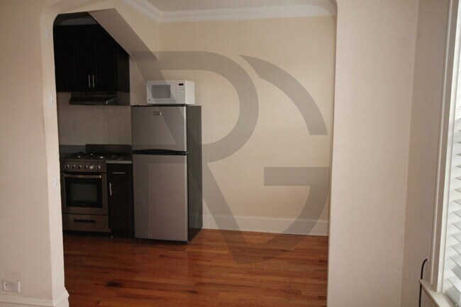 Foto del edificio - 4737 N Hermitage Ave