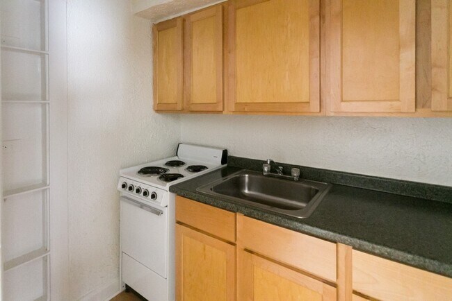 Foto del edificio - 562 W Arlington Pl