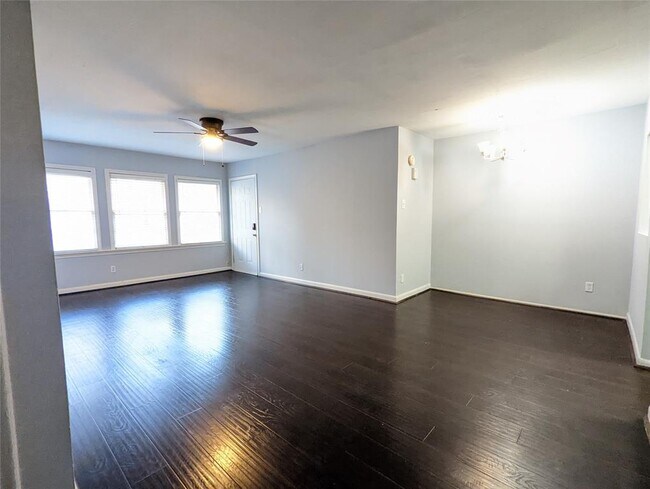 Building Photo - 5240 Arboles Dr