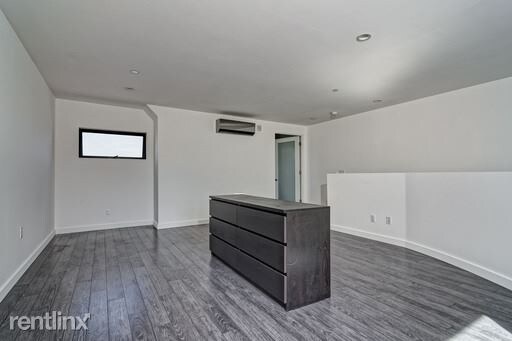 Foto del edificio - 2104 Columbia St