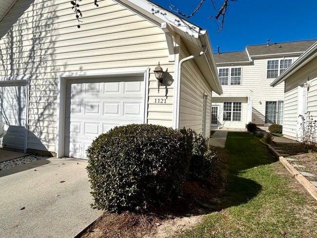 Photo - 1121 Drummond Ln Townhome
