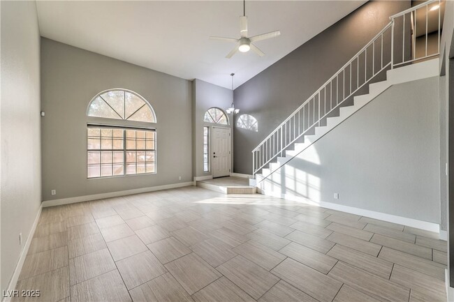 Building Photo - 20 Fantasia Ln