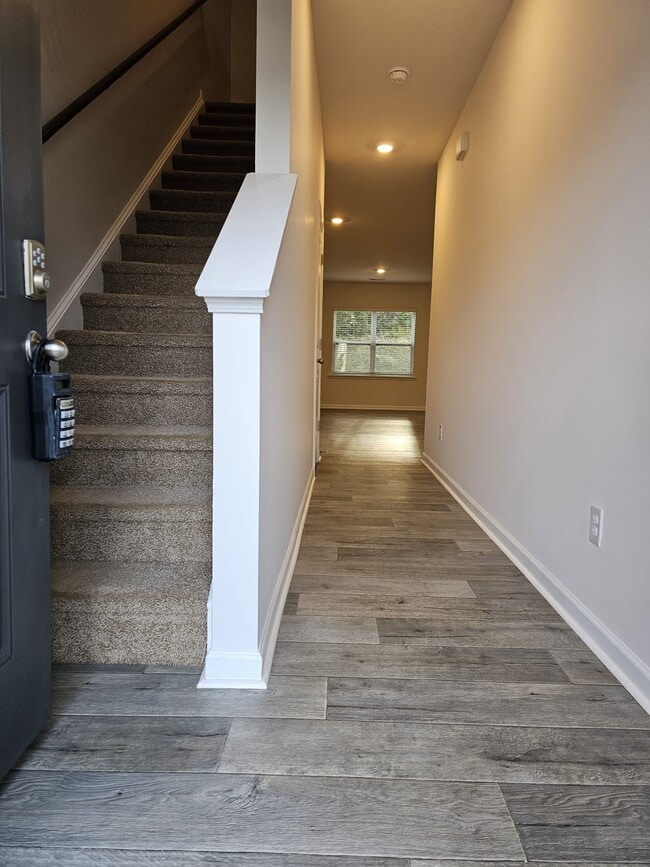 Building Photo - 403 Sea Grit Ct