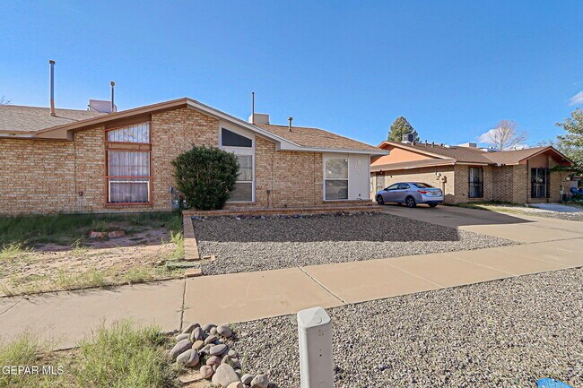 Foto del edificio - 3429 Risner Pl