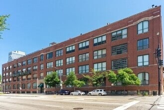 Building Photo - 1727 S Indiana Ave