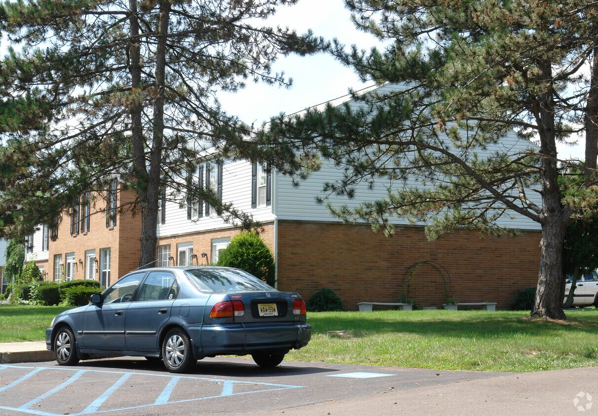 Montgomery Village Apartments in Danville, PA
