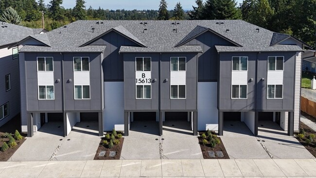 Brand New Luxury Townhomes - Avail Nov 1st! - Brand New Luxury Townhomes - Avail Nov 1st!