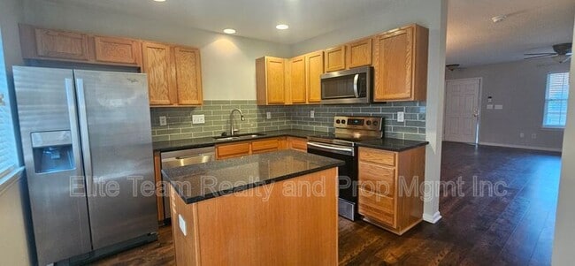 Building Photo - 6807 Juniper Tree St