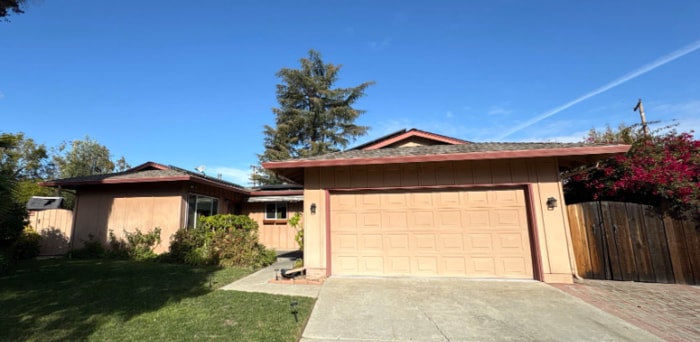 Primary Photo - Spacious 5 Bed, 4 Bath Home with Private Pool and Attached Garage