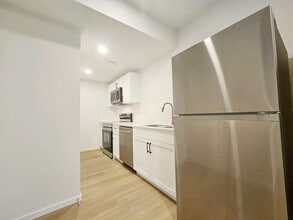 Building Photo - 3403-3169 169 St. SW