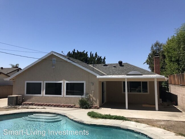 Building Photo - 4 br, 2 bath House - 3158 Dawnview Ave