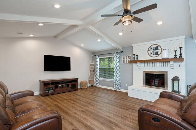 Foto del edificio - 615 St Martin Cove