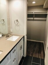 Building Photo - 6823 Amherst St