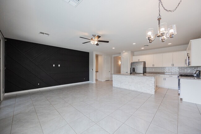 Foto del edificio - 42381 W Mira Ct