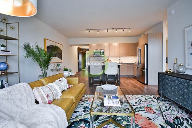 Building Photo - 737 W Madison St