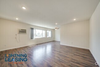 Building Photo - 6546-6542 Sepulveda Blvd