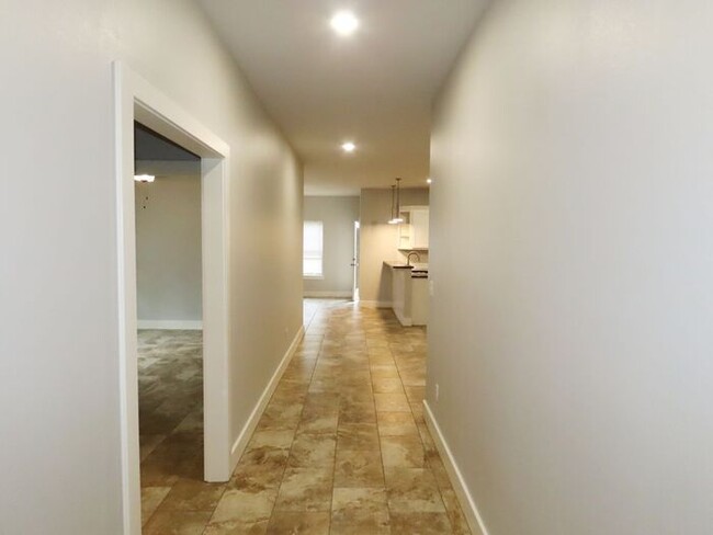 Building Photo - Bullard ISD! Gorgeous 2 Bedroom, 1 Bath Du...