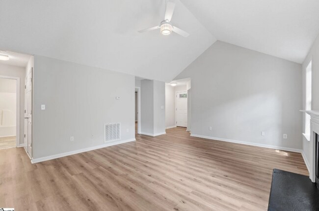 Foto del edificio - Charming 4/3 Home Downtown Greenville!
