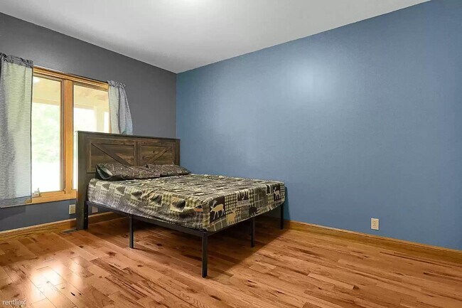 Foto del edificio - 2 br, 2 bath House - 10775 Oak Grove Rd