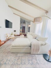 Building Photo - 2565 Pinewood St