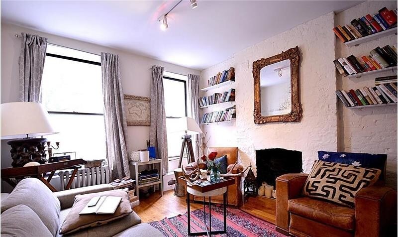 Primary Photo - 358 W 47th St