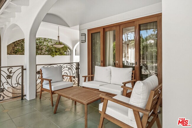 Foto del edificio - 10734 Lindbrook Dr