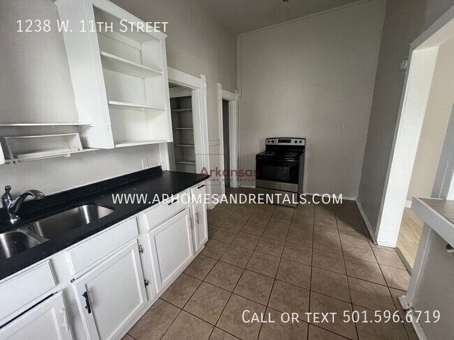 Foto del edificio - 1238 W 11th St