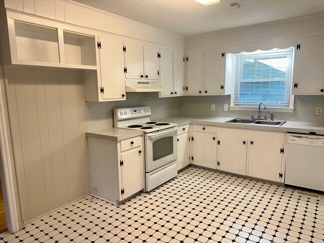 Foto del edificio - 1710 Bellevue Dr