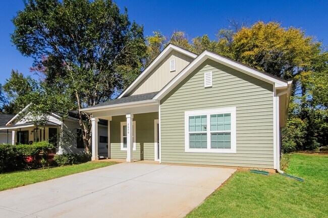 Foto del edificio - 2626 Hemphill St