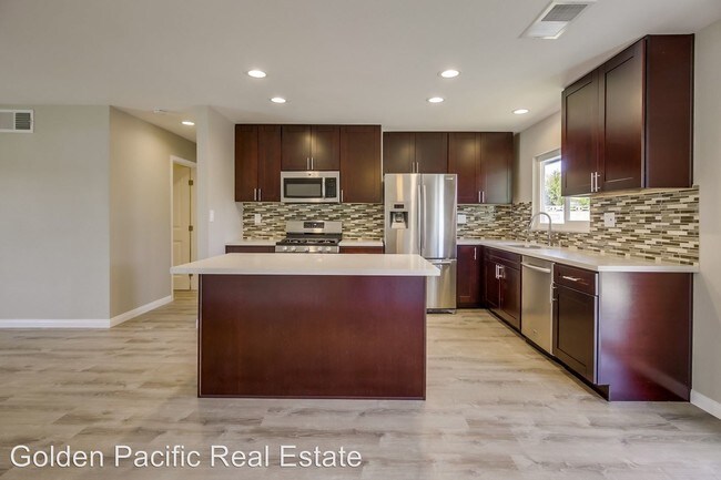 Building Photo - 2 br, 2 bath House - 915 La Fiesta Ct.