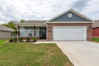 Building Photo - 1291 S Springfield Dr