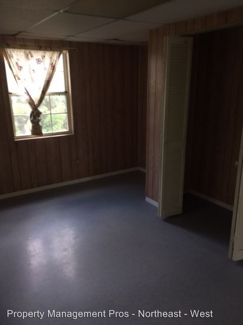 Building Photo - 5115 Woodcrest Rd