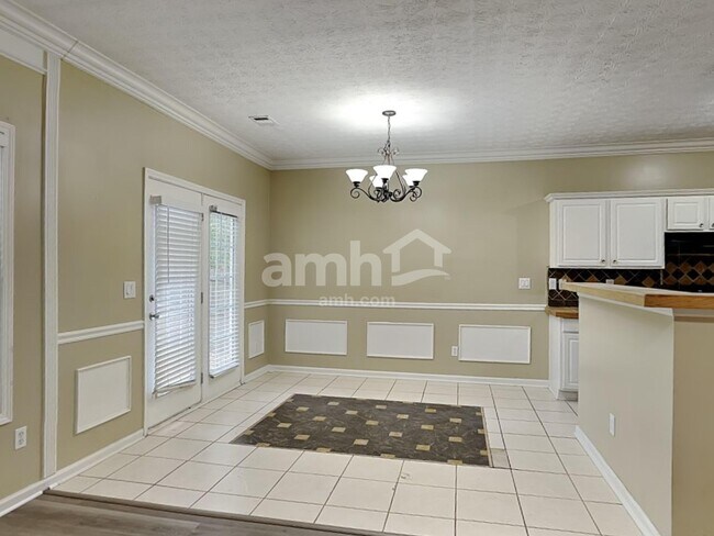 Foto del edificio - 875 Clairidge Ln