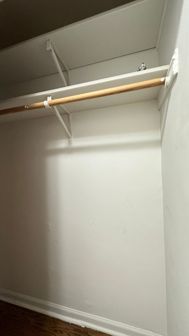 Foto del edificio - 2409 W Balmoral Ave