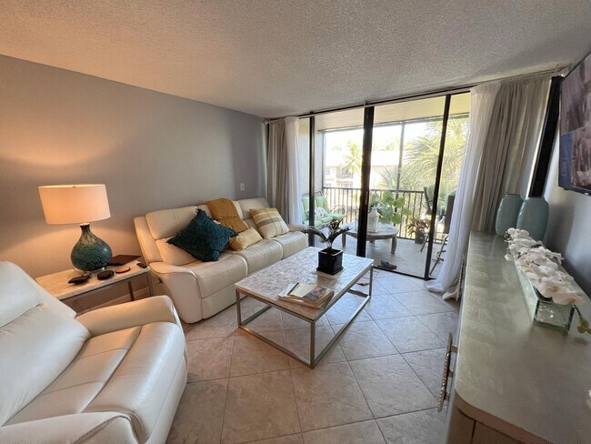 Foto del edificio - 1 Royal Palm Way